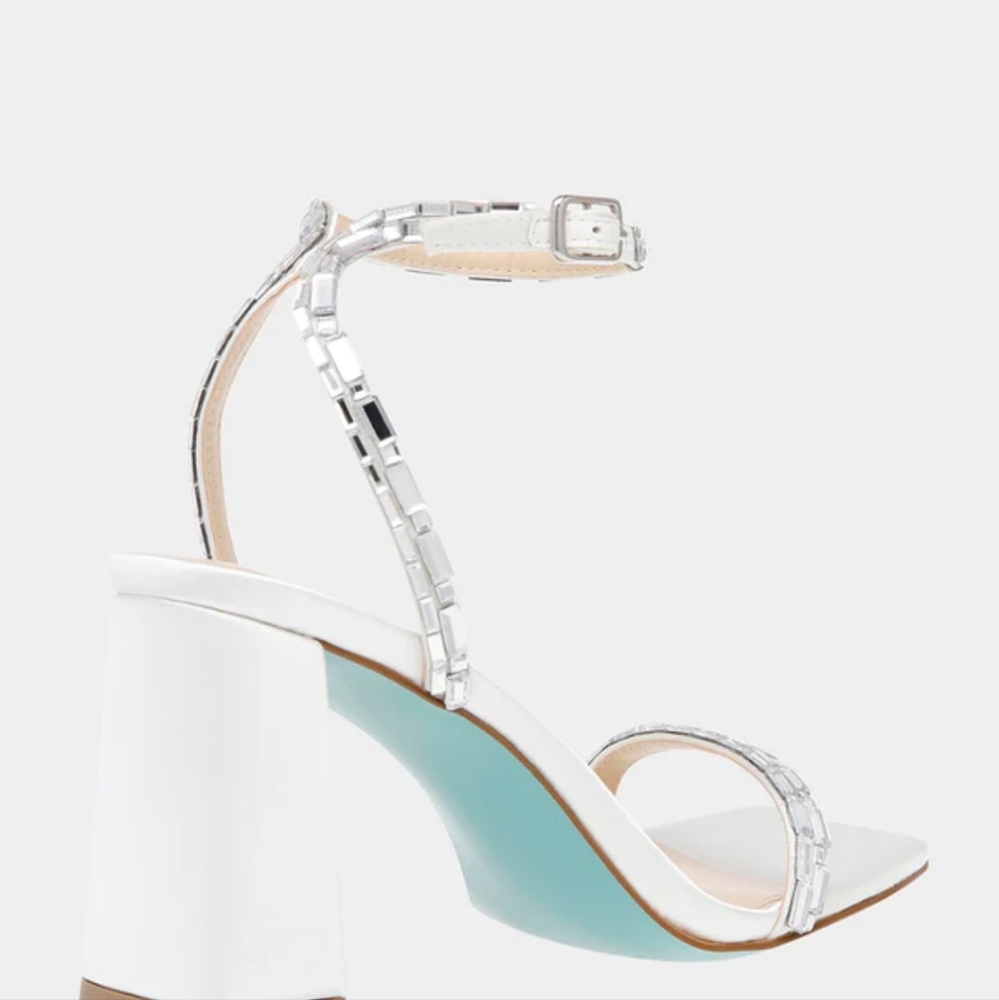 Betsey Johnson Scotty Ivory